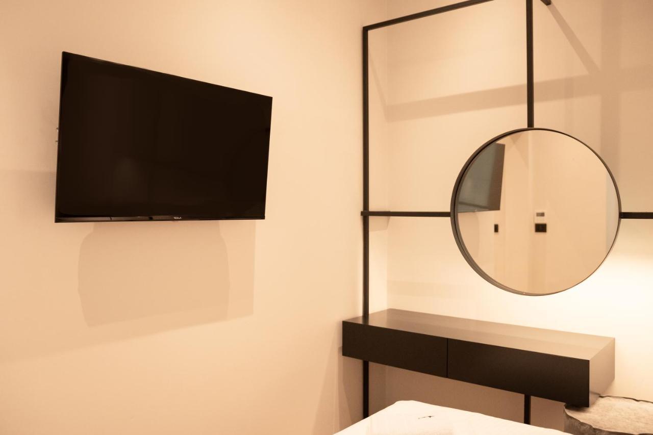 Taskou Luxury Suites Tesalonika Bagian luar foto