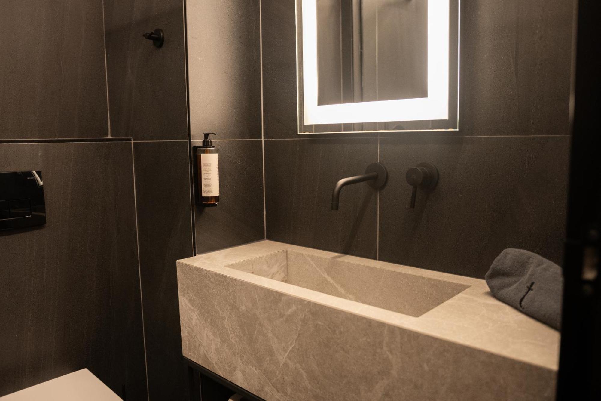 Taskou Luxury Suites Tesalonika Bagian luar foto