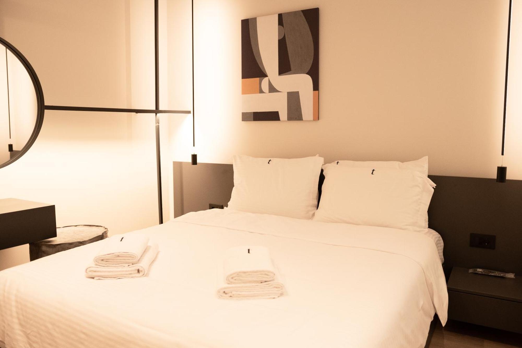 Taskou Luxury Suites Tesalonika Bagian luar foto