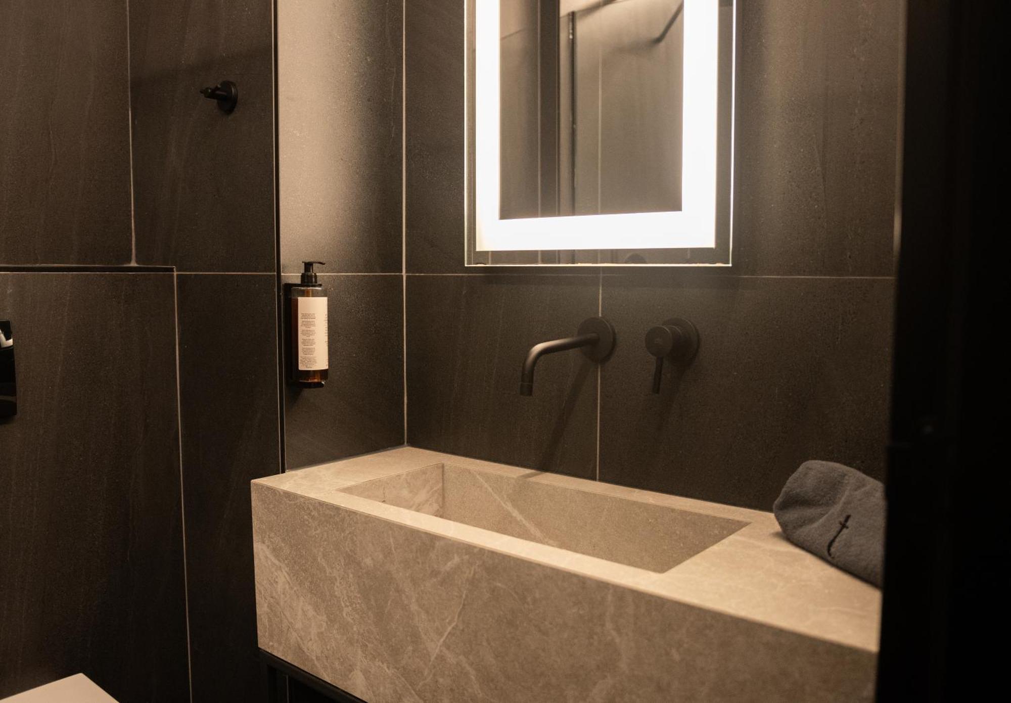 Taskou Luxury Suites Tesalonika Bagian luar foto